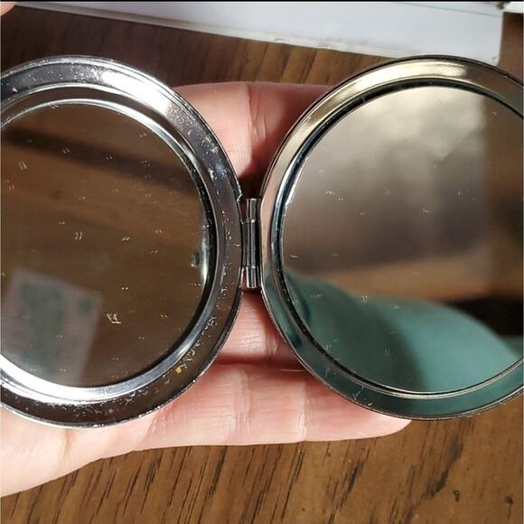 Mirror compact boho tribal design fuschia green - Picture 3 of 4